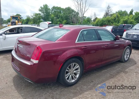 2016 Chrysler 300 Anniversary Edition z USA, uszkodzony, nr VIN 2C3CCAAG6GH311187
